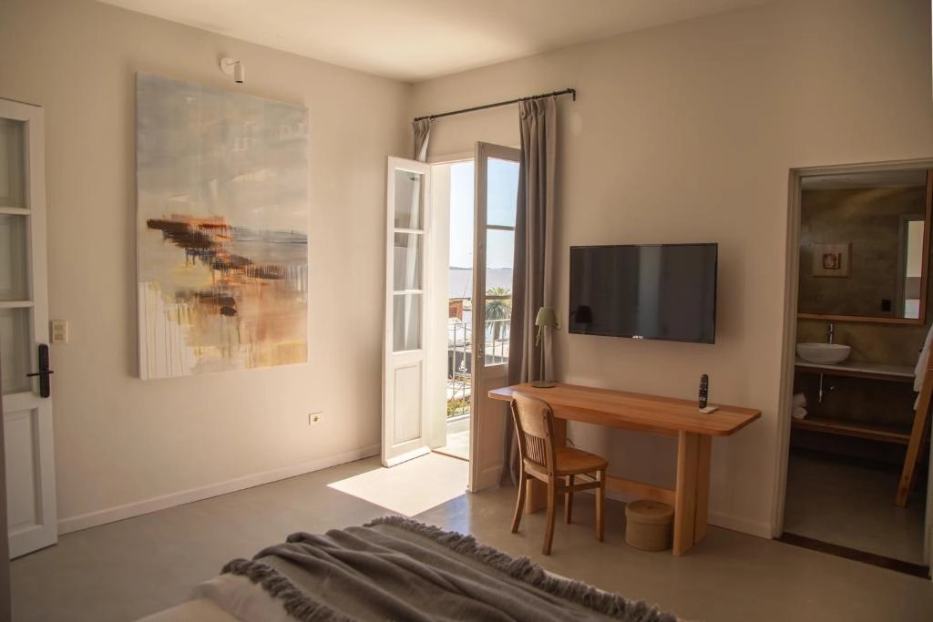 habitacion_escritorio_cama_casa_lahusen.webp