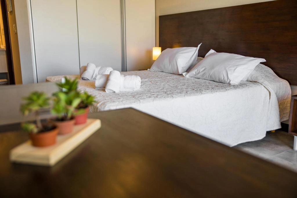 dormitorio_escritorio_cara_colomba.webp