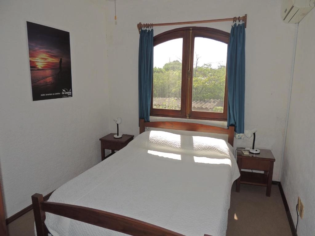 dormitorio_cama_matrimonial_la_casona.webp