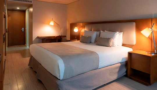 dormitorio_cama_dazzler_montevideo.webp